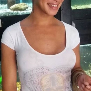 39 jarige shemale uit Zuid-Holland zoekt contact. Bezoek de chat en benader Bigmouth voor een date!
